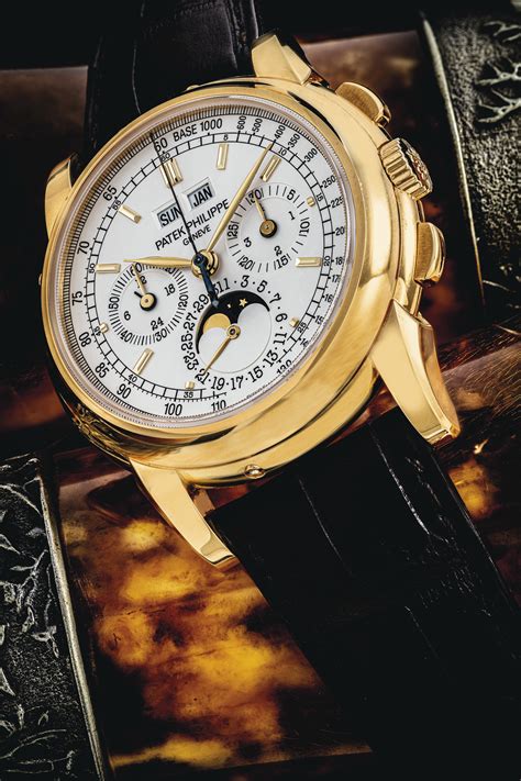 patek philippe perpetual gold wrist